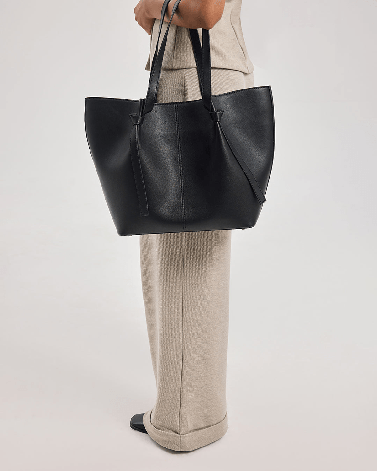The Madeleine - Black - View 4 - Superr*