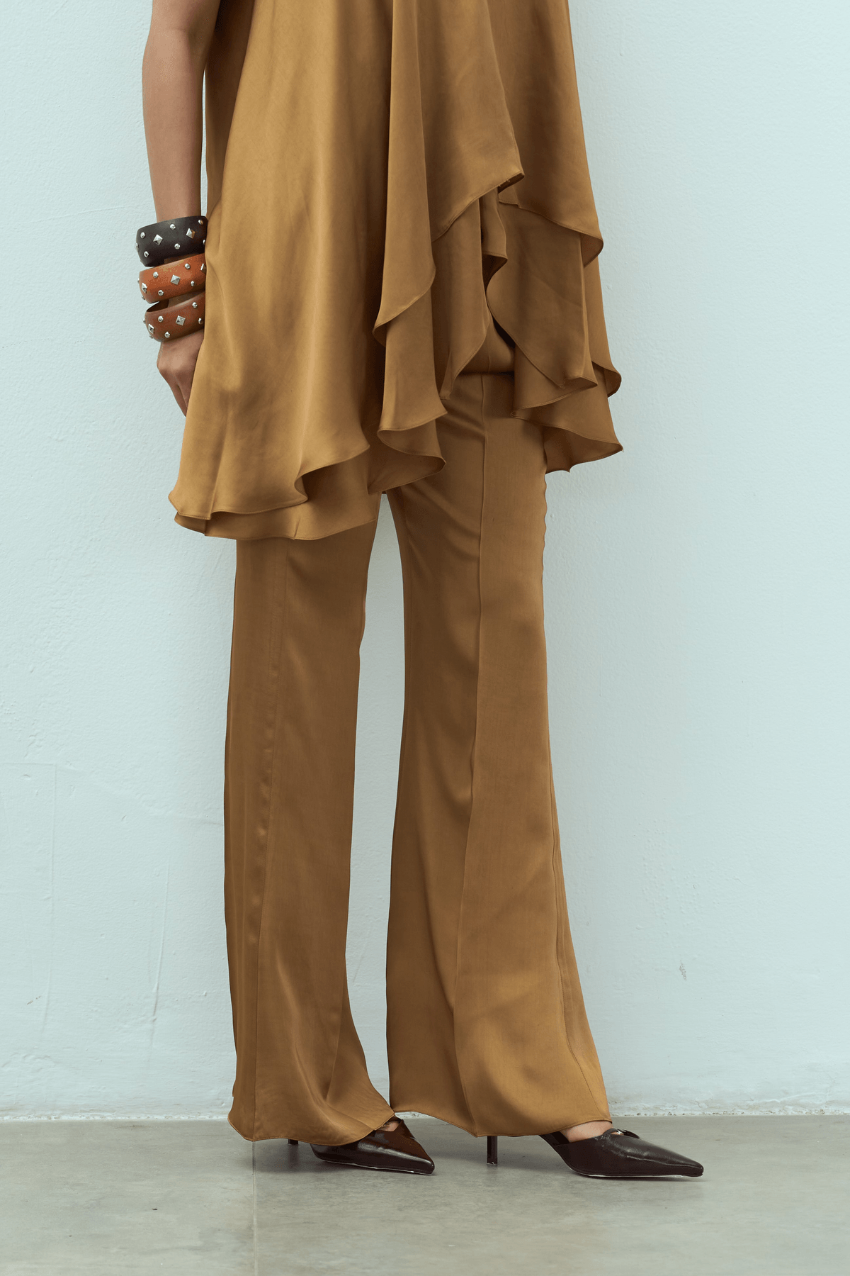 Fawn gold dahlia set - View 3 - Superr*