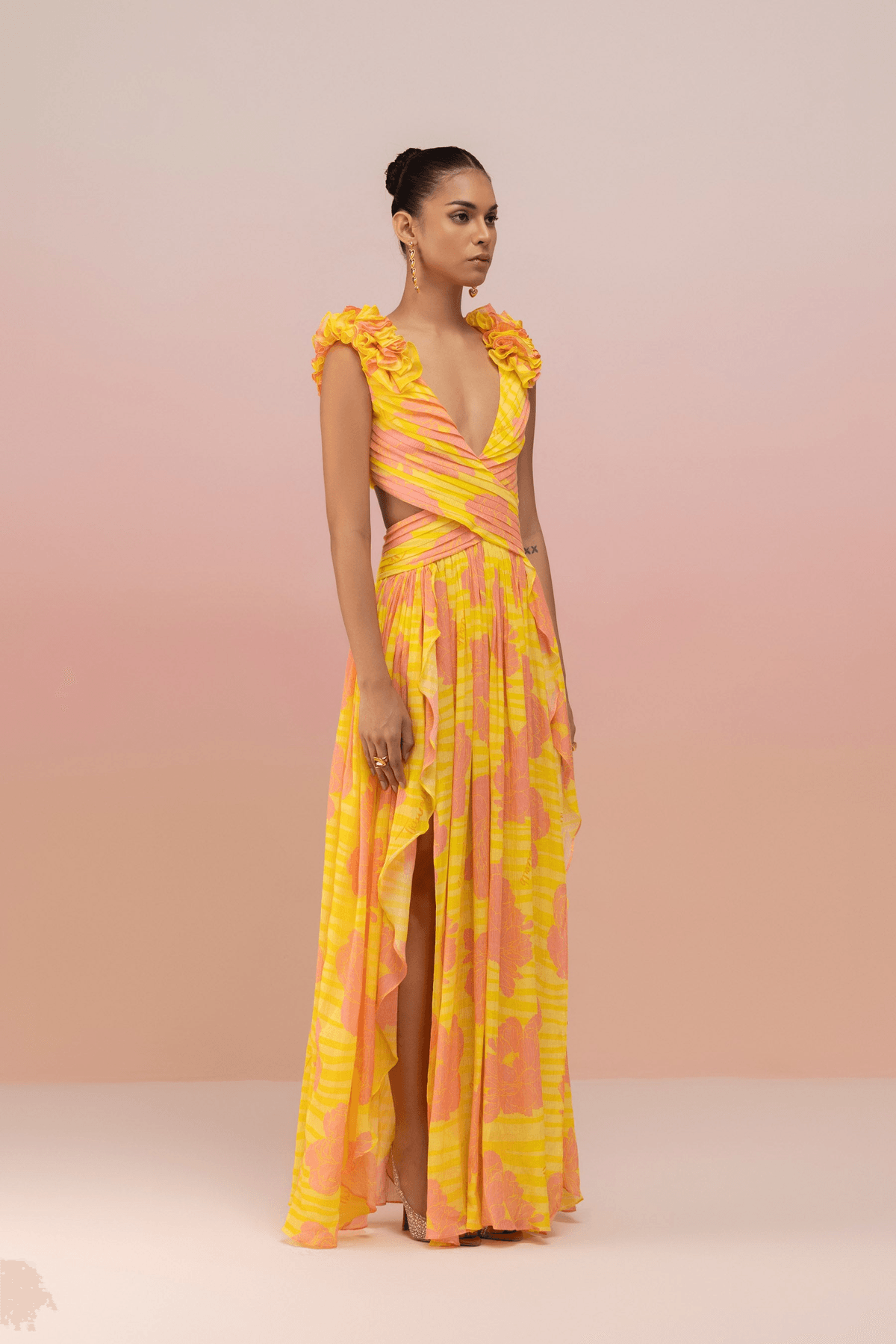 CUTOUT RUFFLED LONG DRESS - View 3 - Superr*