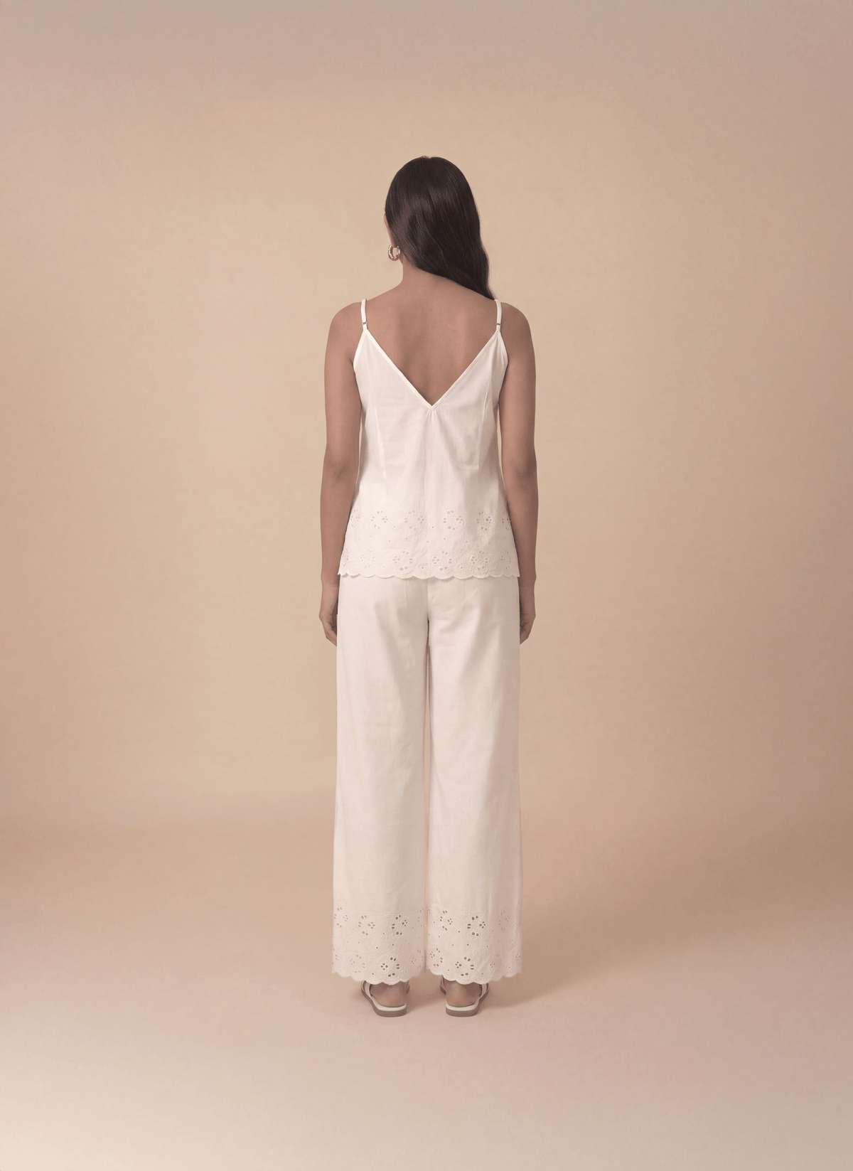 Ivory Schiffli Lounge Set - View 4 - Superr*