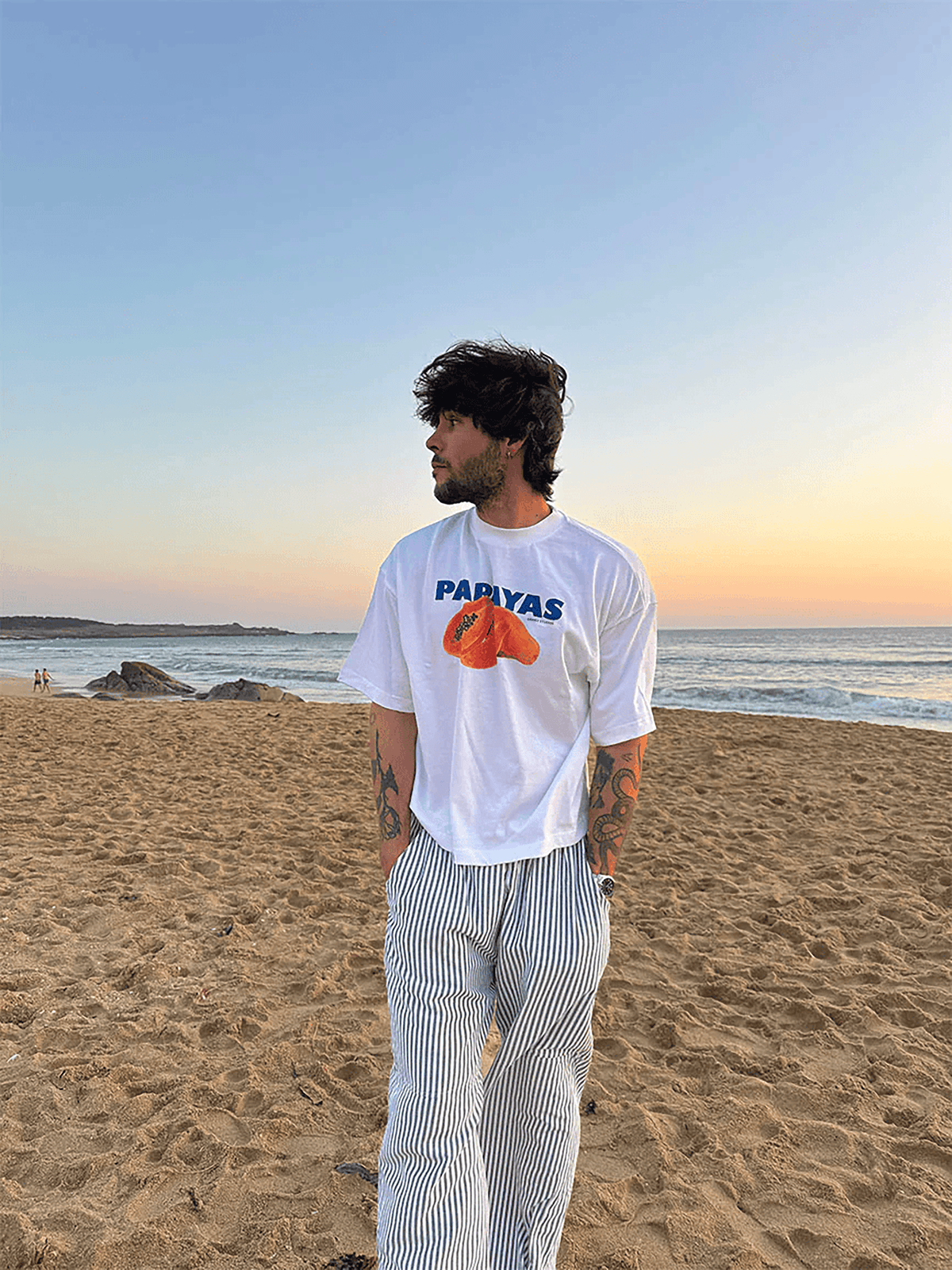 Oversized White Papayas T-shirt - Heavy 250 GSM Cotton - View 3 - Superr*