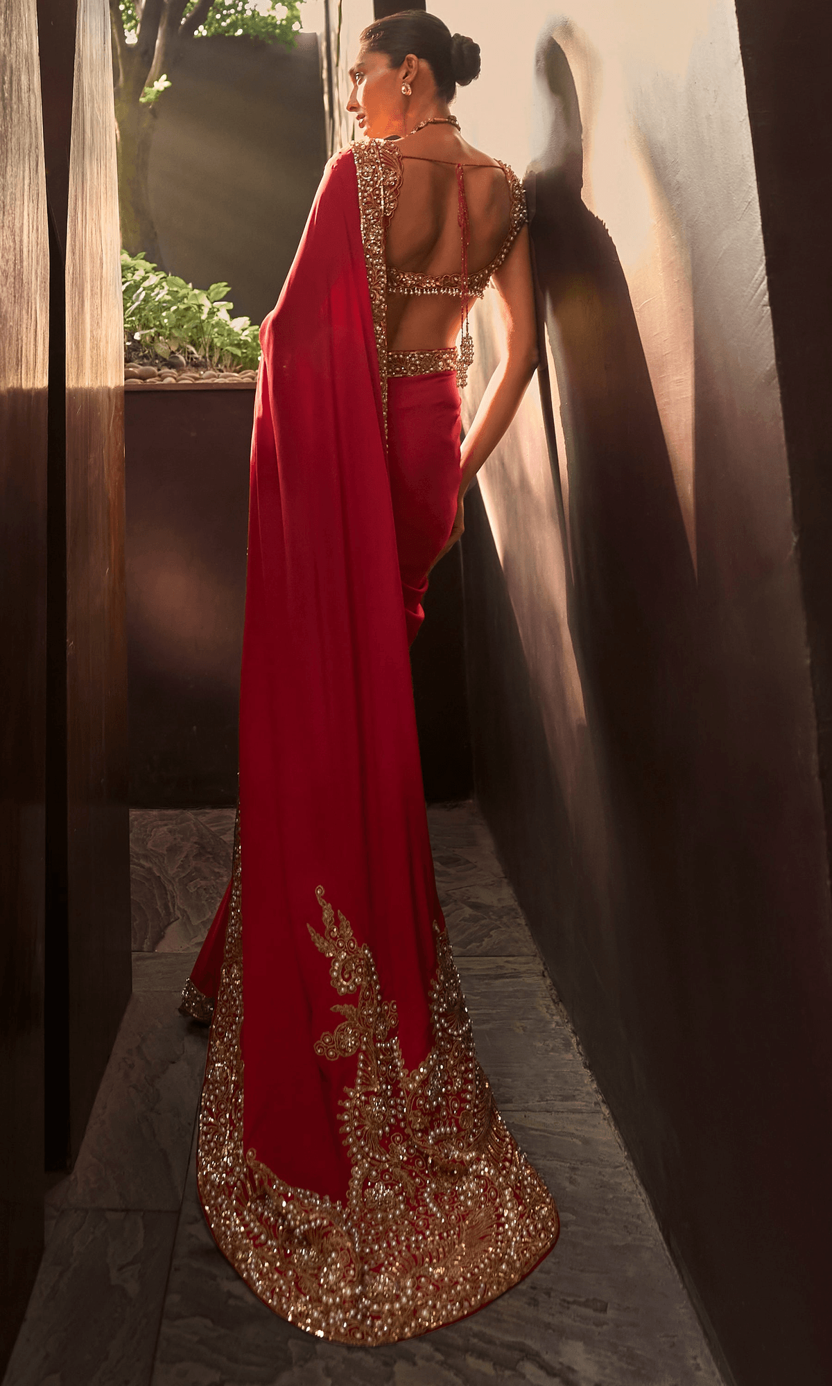 Red Saree Set - View 3 - Superr*