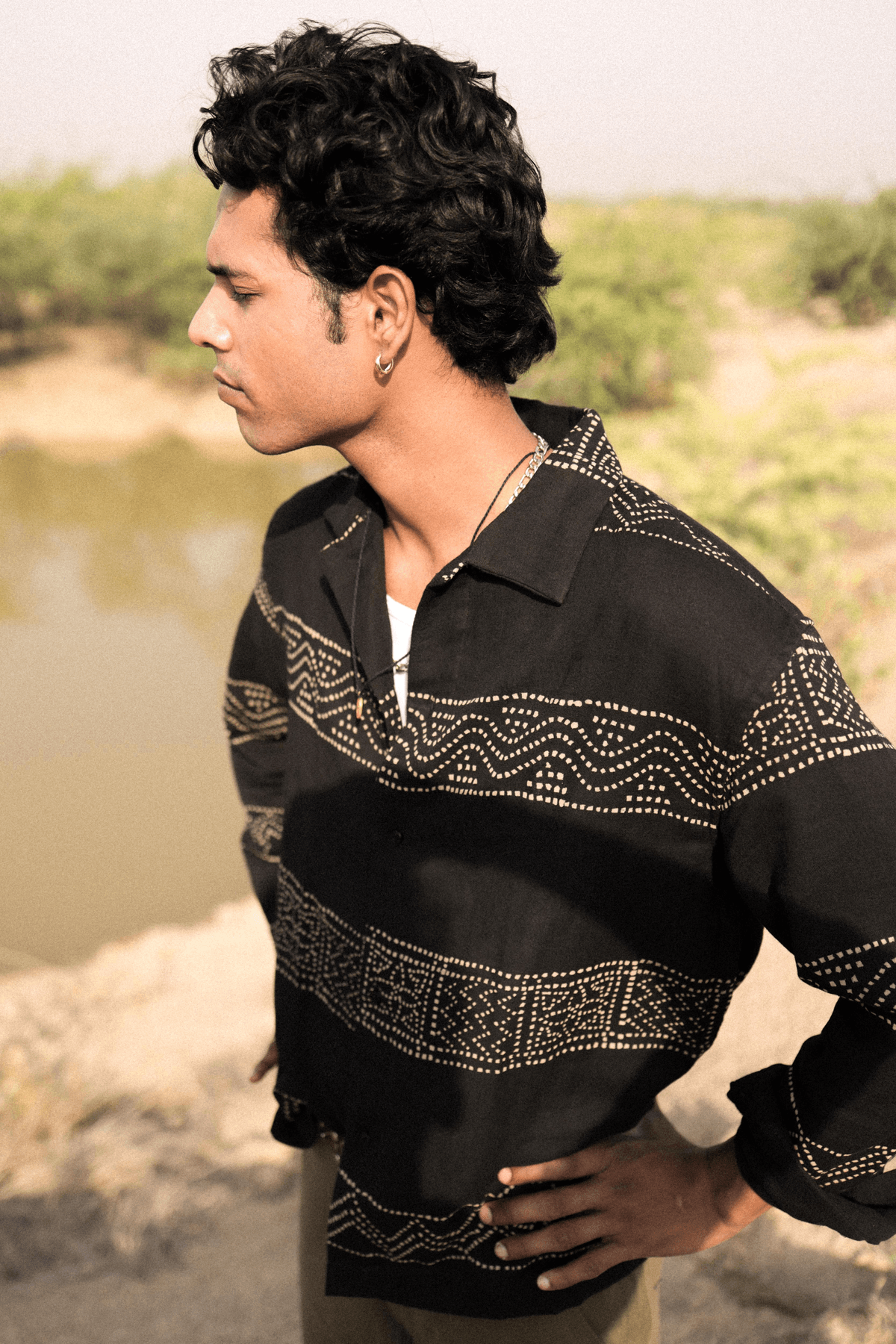 Black Hand-Blocked Panel Shirt - View 3 - Superr*