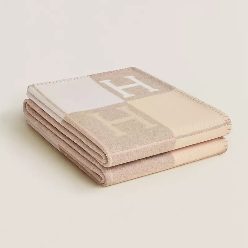 Hermes Avalon Blanket - View 3 - Superr*