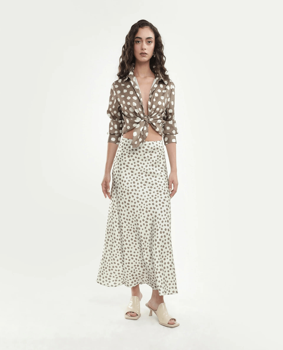 Rareism Women's Polron White Polyester Elastic Fit And Flare Polka Print Skirt - View 4 - Superr*