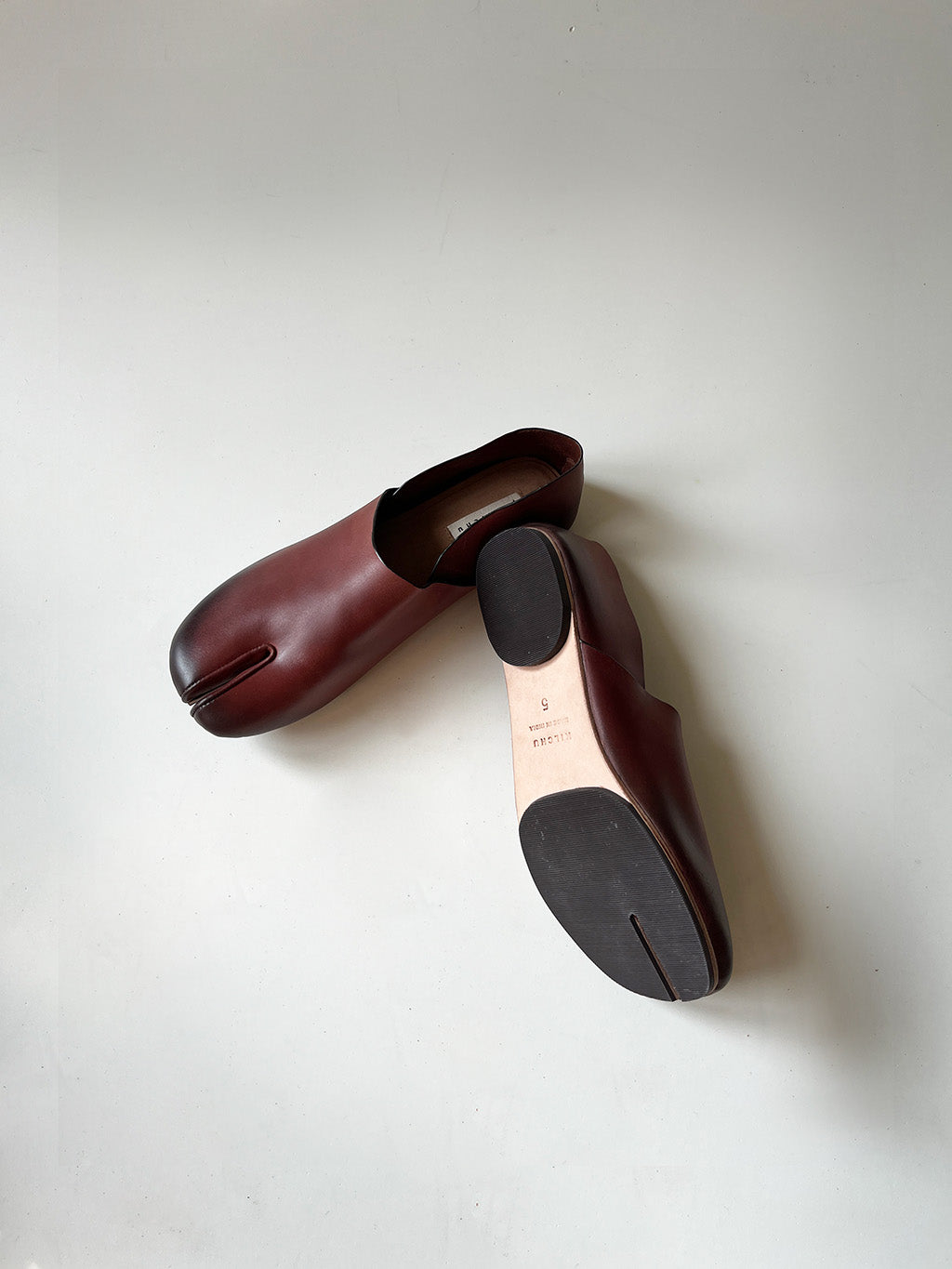 Hand painted Tabi shoe - WOMEN - View 4 - Superr*