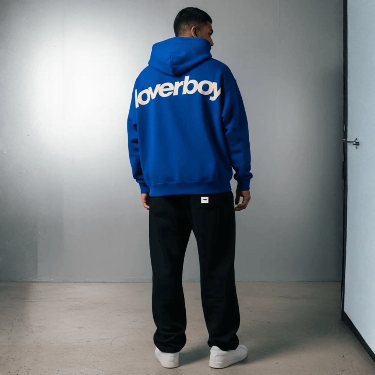 Loverboy Essential - View 3 - Superr*