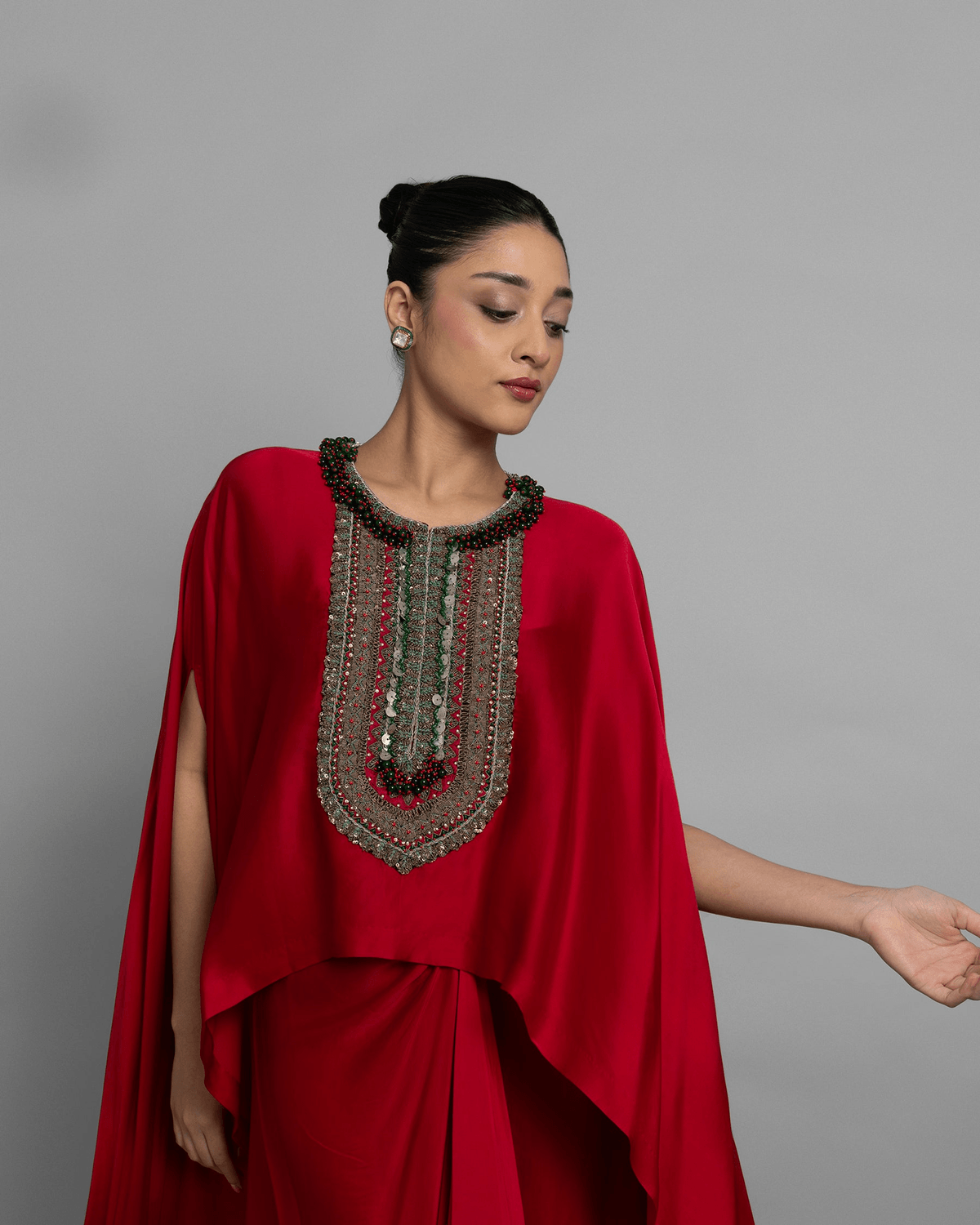 ANTIQUE ZARDOZI HIGH-LOW KAFTAN SET - View 2 - Superr*