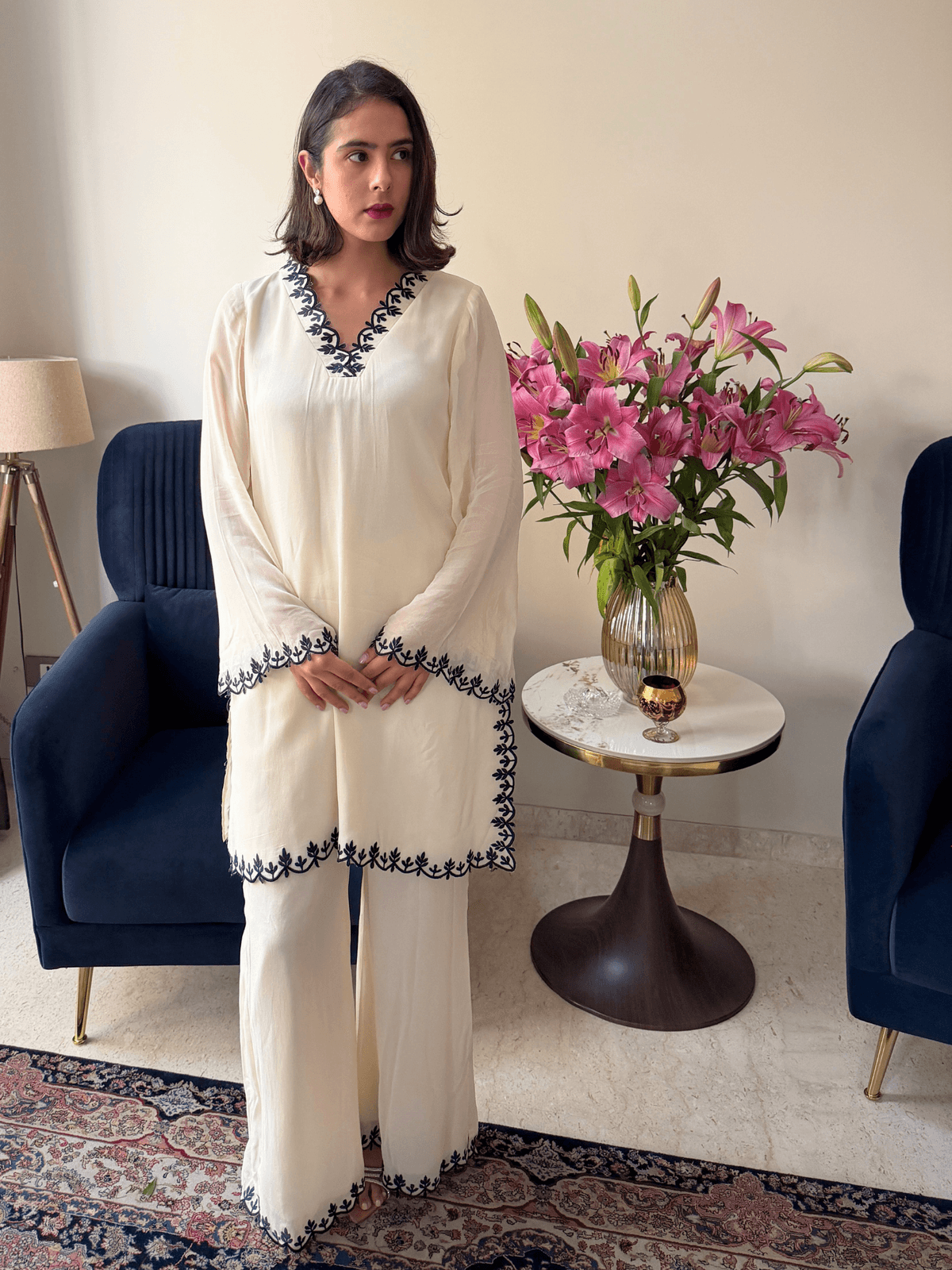 Seher Suit - View 4 - Superr*