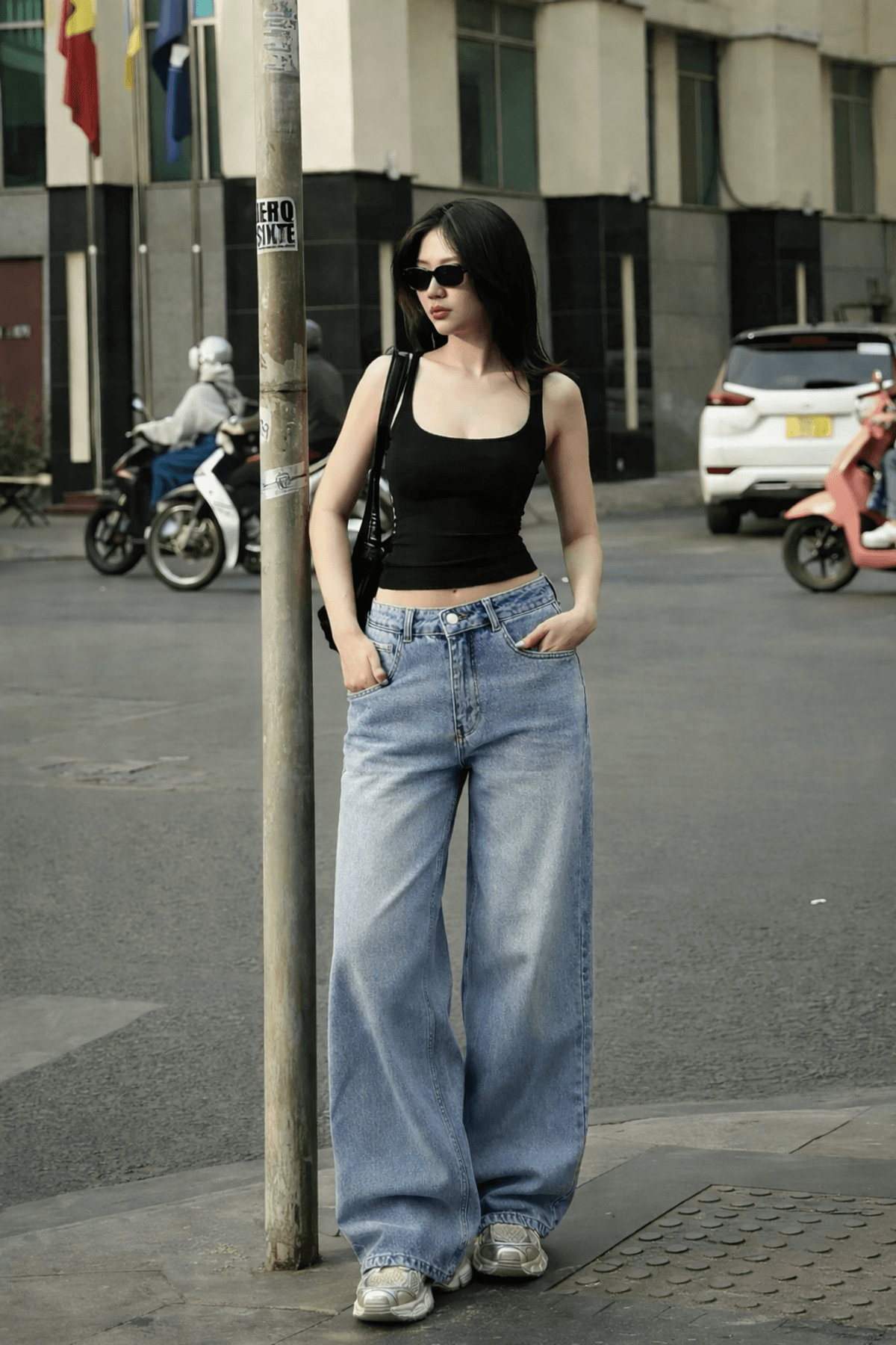 Bling Bleach Wide Leg Jeans - View 4 - Superr*