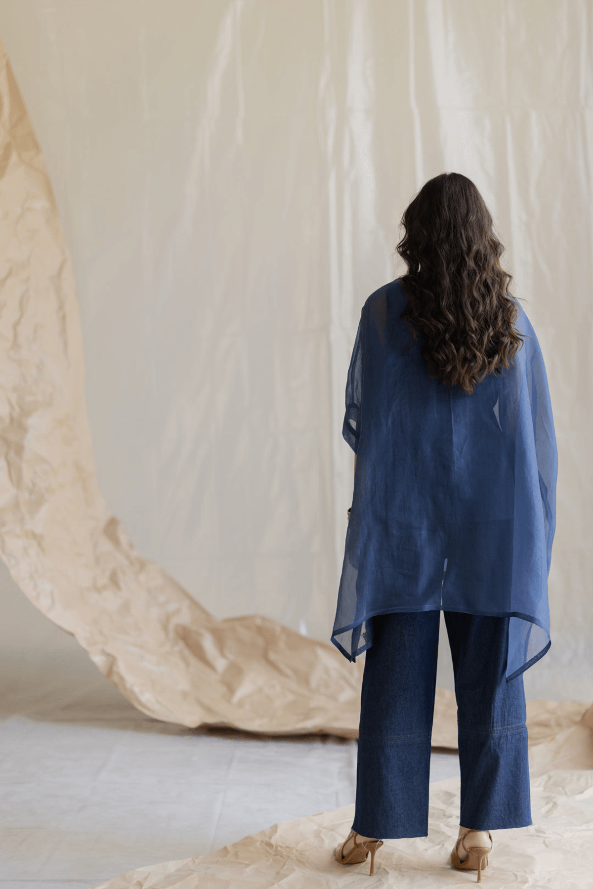 ORGANZA KAFTAN WITH DENIM INNER AND PANTS - View 3 - Superr*